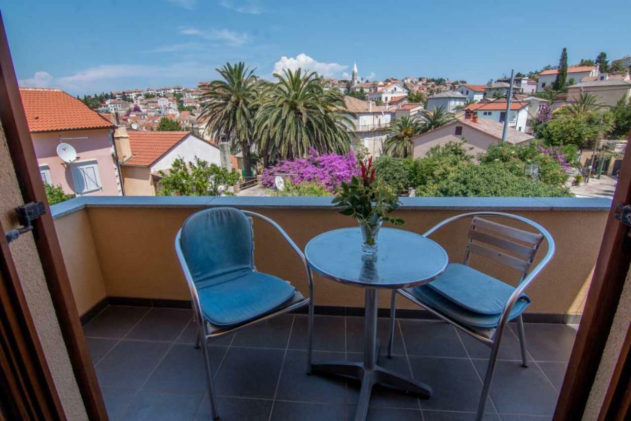 Apartments Villa Forida Mali Lošinj Екстериор снимка