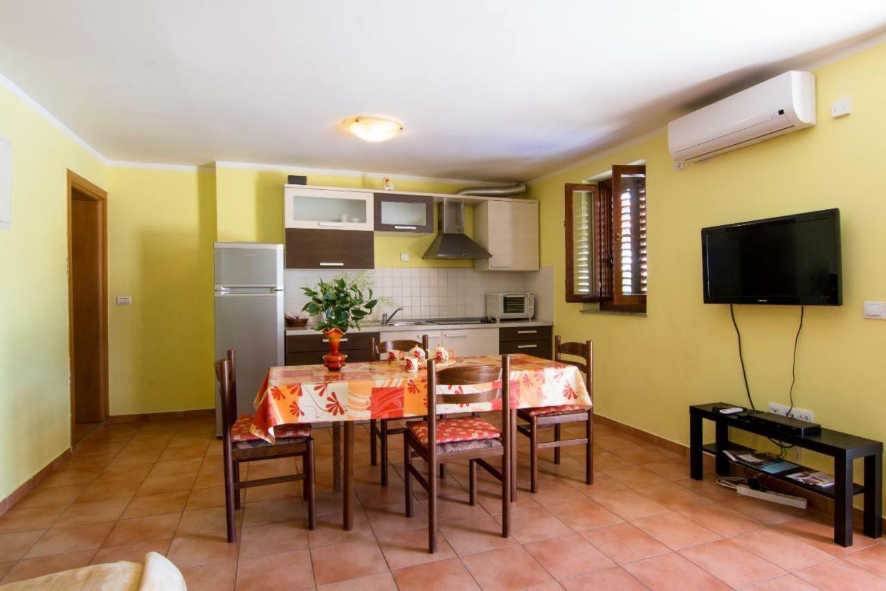 Apartments Villa Forida Mali Lošinj Екстериор снимка